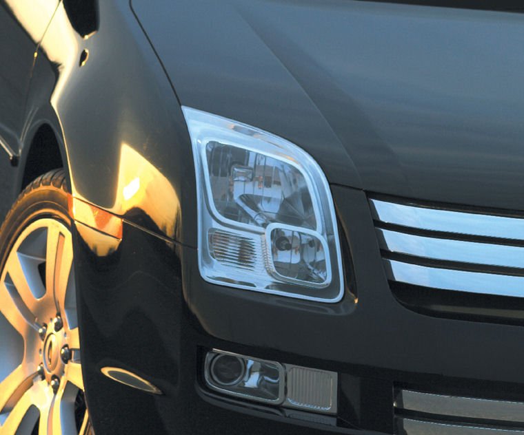 2006 Ford Fusion Headlight Picture